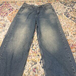 BDG low rise baggy jeans